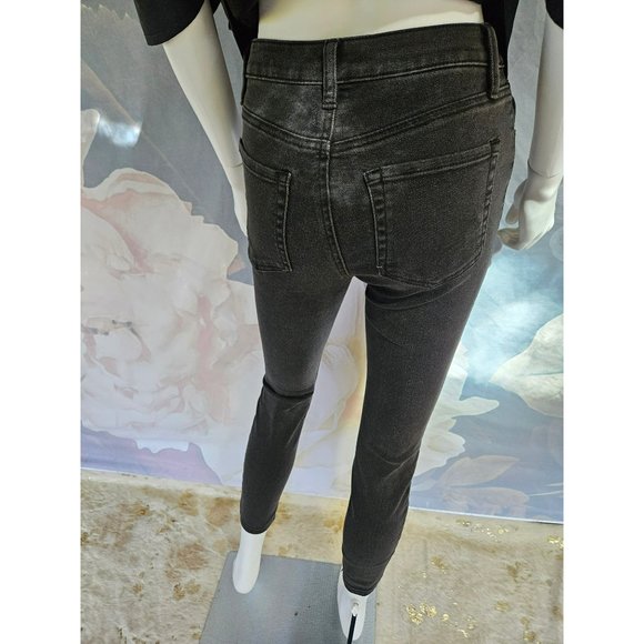 And Now This Skinny Jeans - Picture 2 of 5